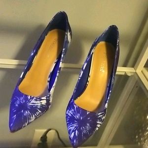 Shoe Dazzle Blue & White Starburst Tie Dye Heels